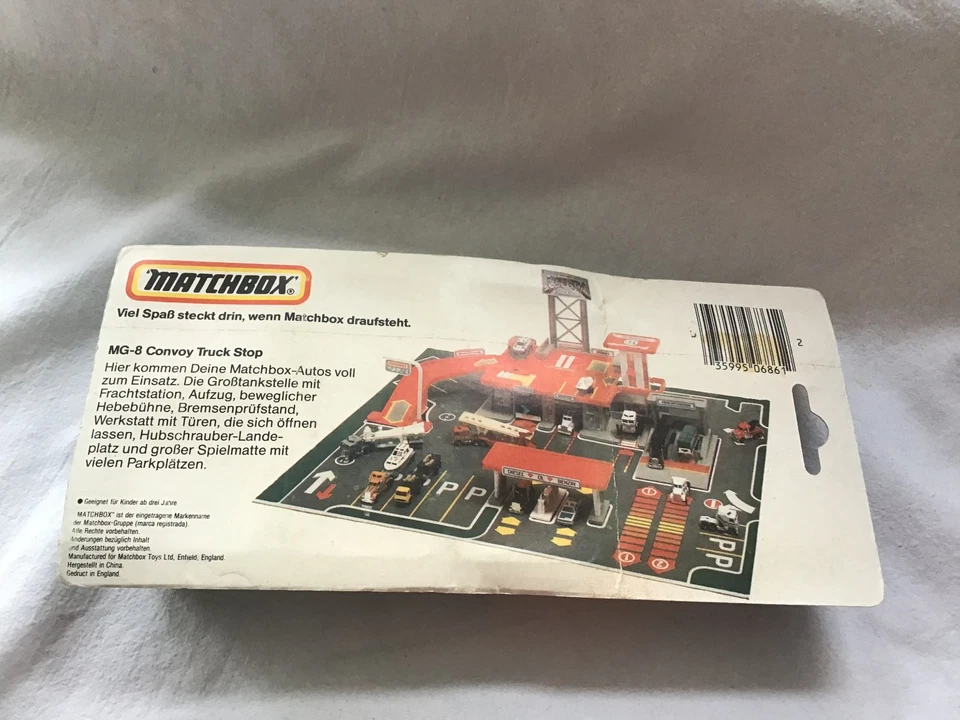 MATCHBOX MB862 PACOTE TRIPLO EDIÇÃO ALEMÃ - CALOR VERMELHO - VOLVO - AMBULÂNCIA - RARO! - Imagem 3 de 3