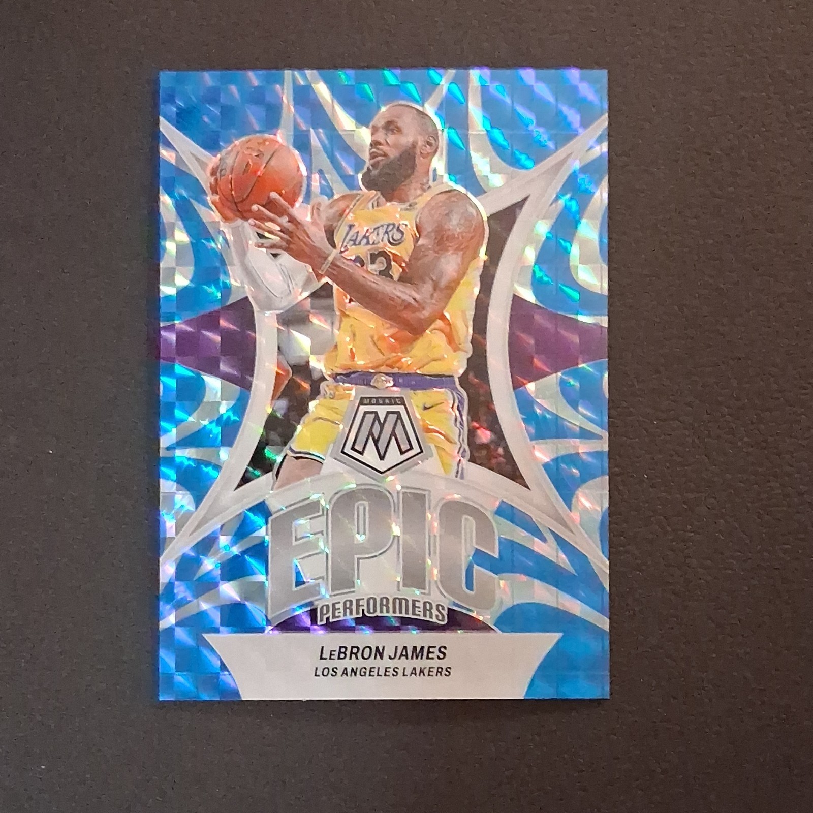 Panini 2023-24 Mosaic Epic Performers Prizm Insert LeBron James blue #2   /99
