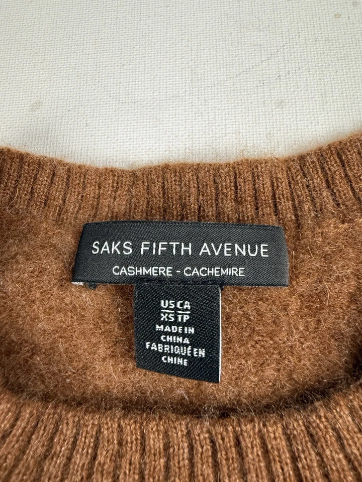 Suéter Saks Fifth Ave para mujer XS marrón 100 % cachemir ver medidas Foto 2 de 4