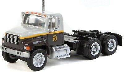 Semirremolque de doble eje Walthers 949-11186 HO UPS Freight International 4900 solamente | Condition: New