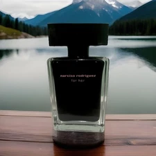 NARCISO RODRIGUEZ FOR HER 1.6oz EAU DE TOILETTE SPRAY. Authenticity 100%