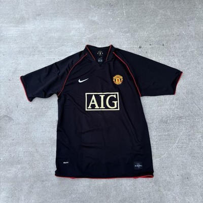 Manchester United 2000's Jersey Nike Embroidered Logo Size XL