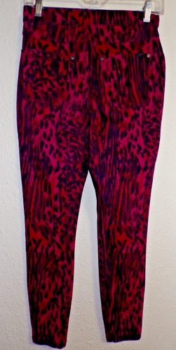 HUE Ladies Burgundy/Black Animal Print Ankle Length Pull-On Leggings - Size S - Picture 4 of 6