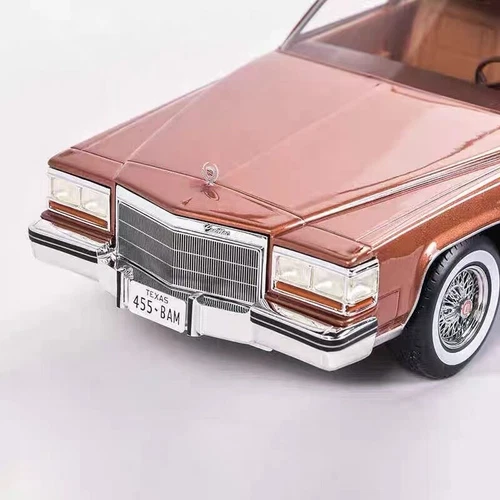 BOS 1/18 Cadillac Fleetwood Brougham 1982 Edition EXTREMELY RARE. - Picture 5 of 6