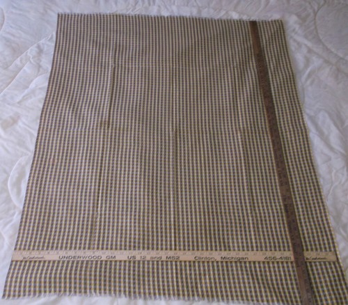 Vintage Feed Sack Fabric/Quilt/Material Brown & Gold Plaid Pattern 44.5X36.5 - Picture 3 of 4