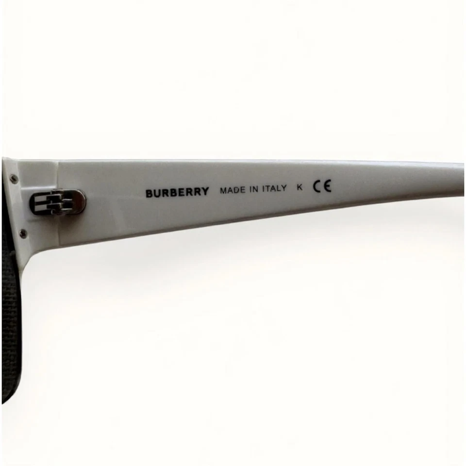 NUEVO Burberry Logo Holograma Escudo Marco Ancho Blanco Gris Gafas de Sol Tonos BE4291 Foto 3 de 4