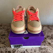 Nike SB Dunk Low Pro Skateboarding Shoes Beig...