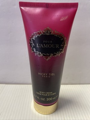 Vicky Tiel Pour L'amour 6.7 oz / 200 ml Body Cream for Women