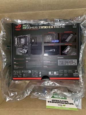 NEW - ASUS Z890 ROG MAXIMUS EXTREME Intel LGA 1851 ATX Motherboard