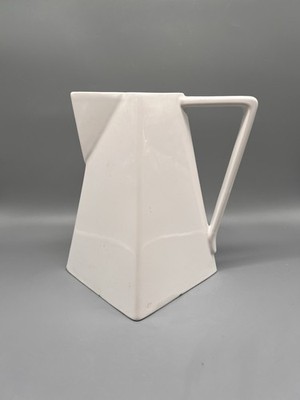 Keramikkrug oder -kanne der Designfirma  Gunther Lambert  aus der Serie  TAO .