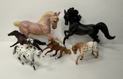 Breyer Horse Lot of 6 Assorted Small Figures Pony 2.5''-3''