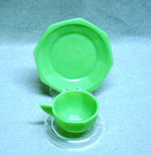 Vintage Akro Agate Child's Octagon Tea Cup  Saucer Jadite Green 1