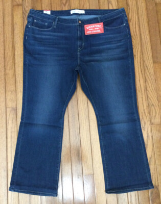 NEW Levis Signature Women's Stretch Mid Rise Bootcut Jeans Plus
