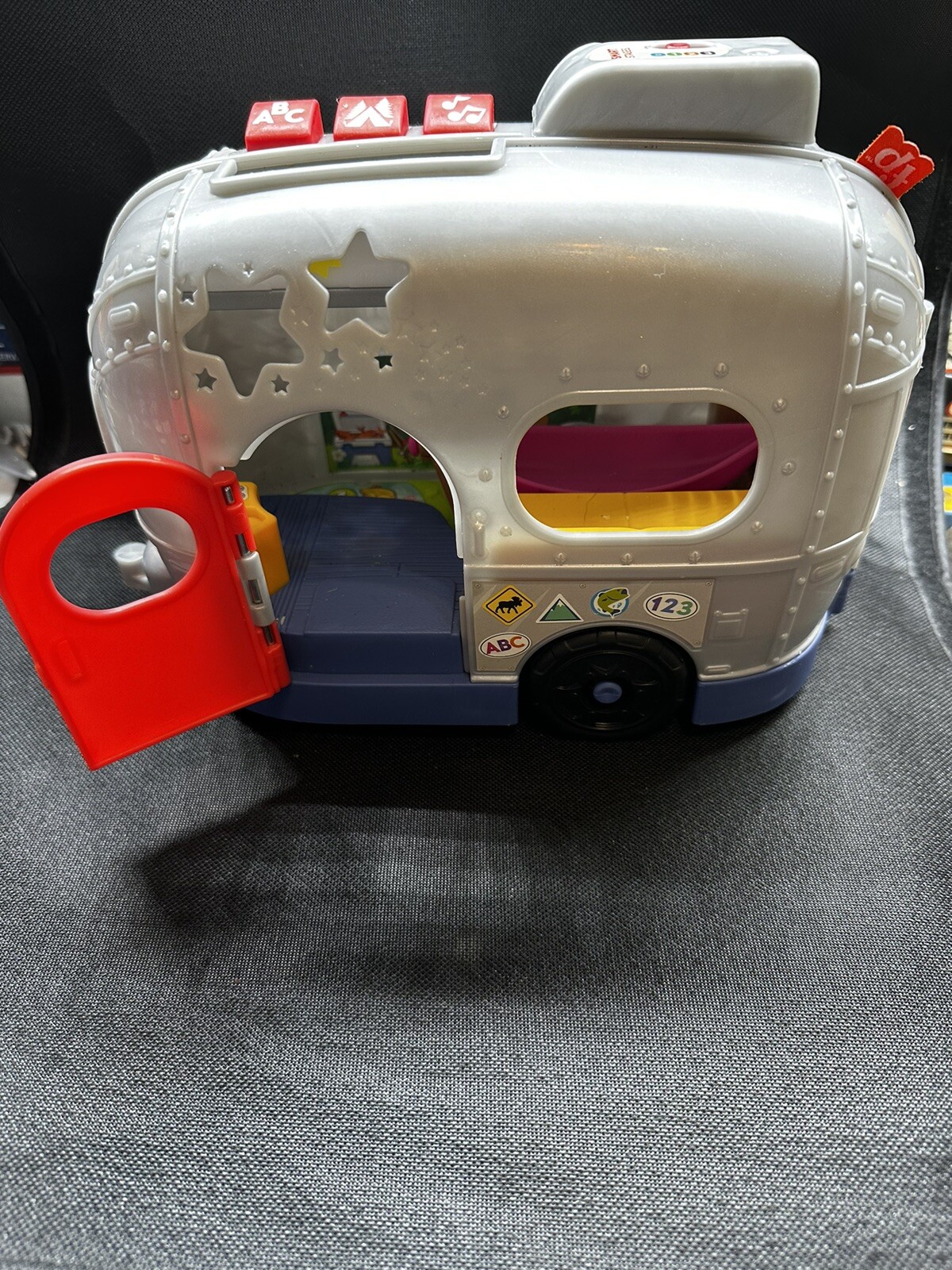 Picture 1 of 18