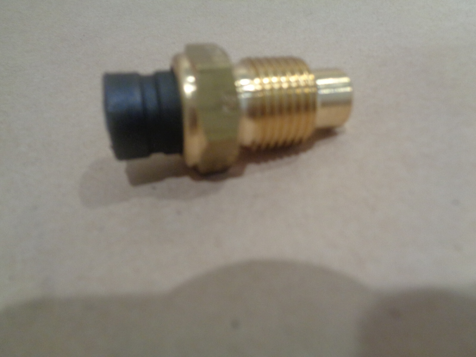 Ferrari 308,328,Testarossa, Many Others - Temperature Sender Unit  - P/N 104628