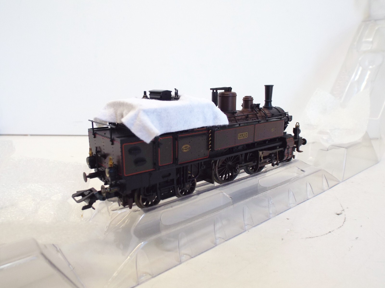 Picture 4 of 6