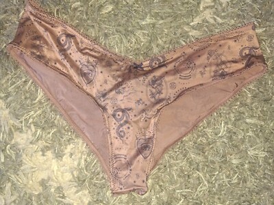 Vs Very sexy Halloween cheeky Panty BRAND NEW SIZE Medium Vintage Rose Graphics 