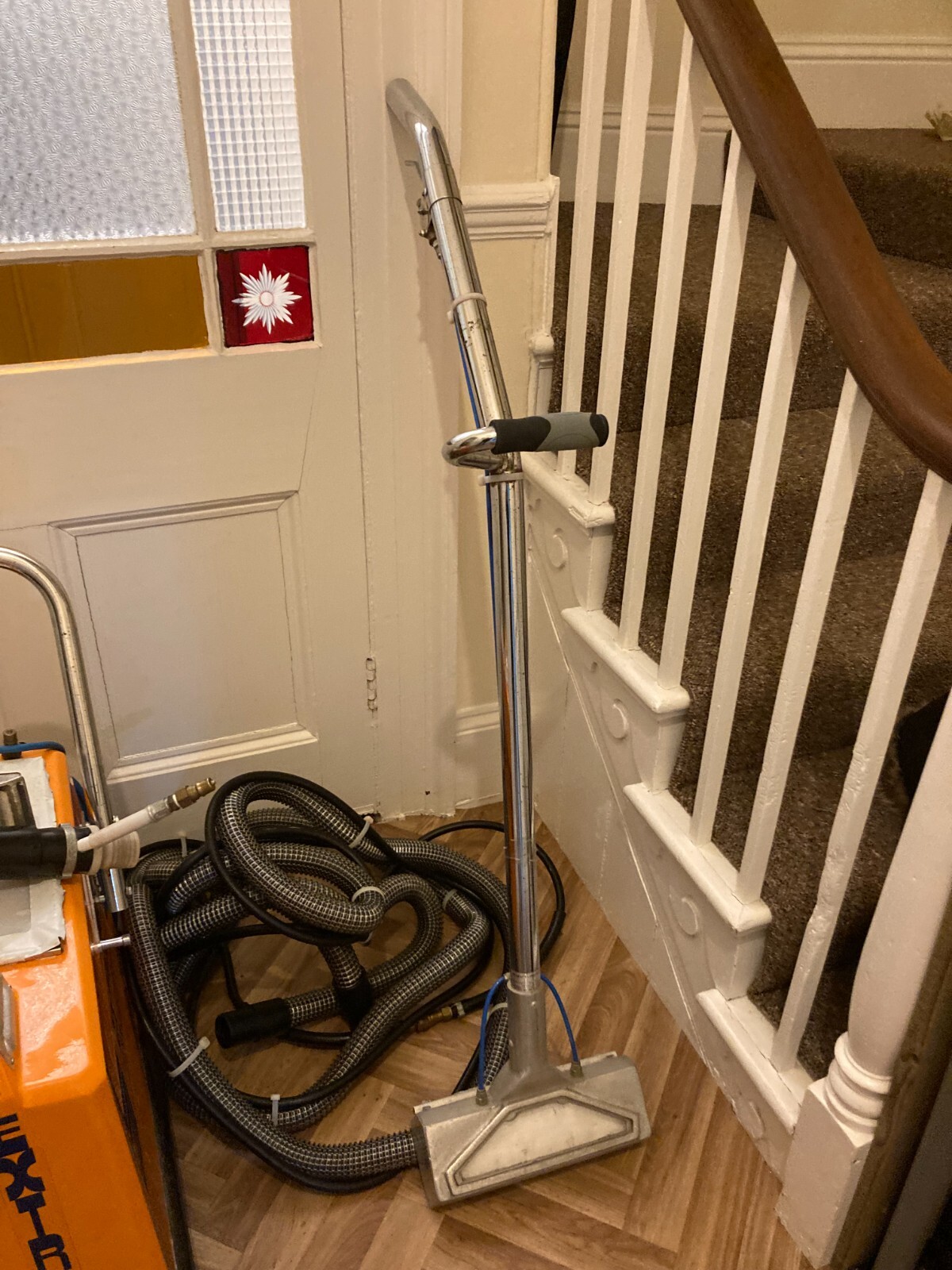 EXTRACTA CARPET CLEANING MACHINE AND ACCESSORIES PERFECT BUSINESS