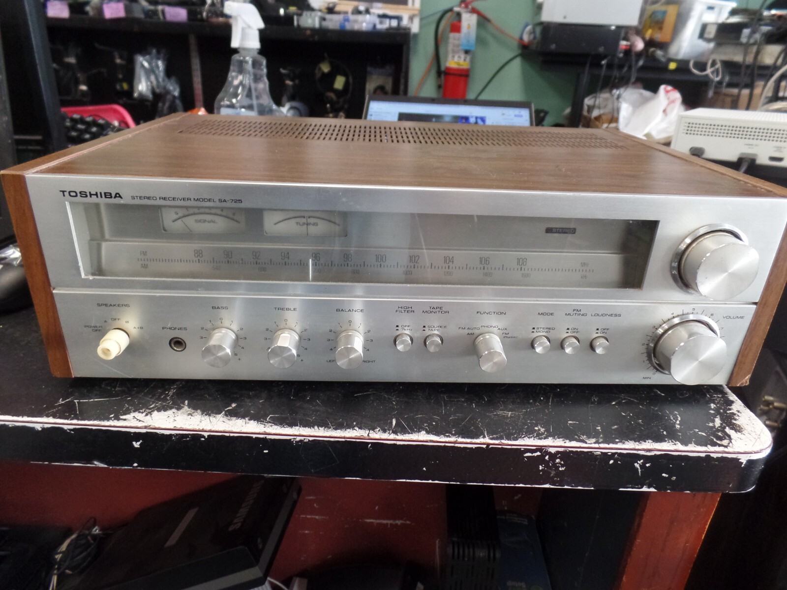 PARTS/REPAIR Toshiba Stereo Receiver SA-725 One Side Doesn't Work