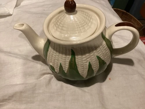 Vintage Shawnee White Corn Teapot Mint