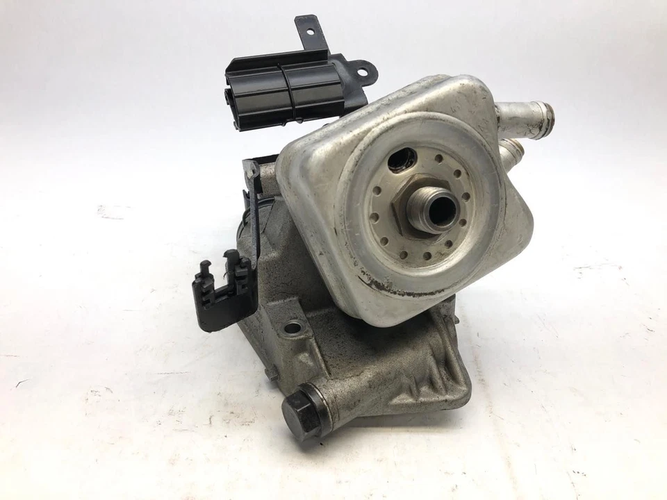 1999 - 2005 Volkswagen Beetle 2.0L Engine Oil Cooler/Oil Filter Housing Assembly - Image 2 of 4