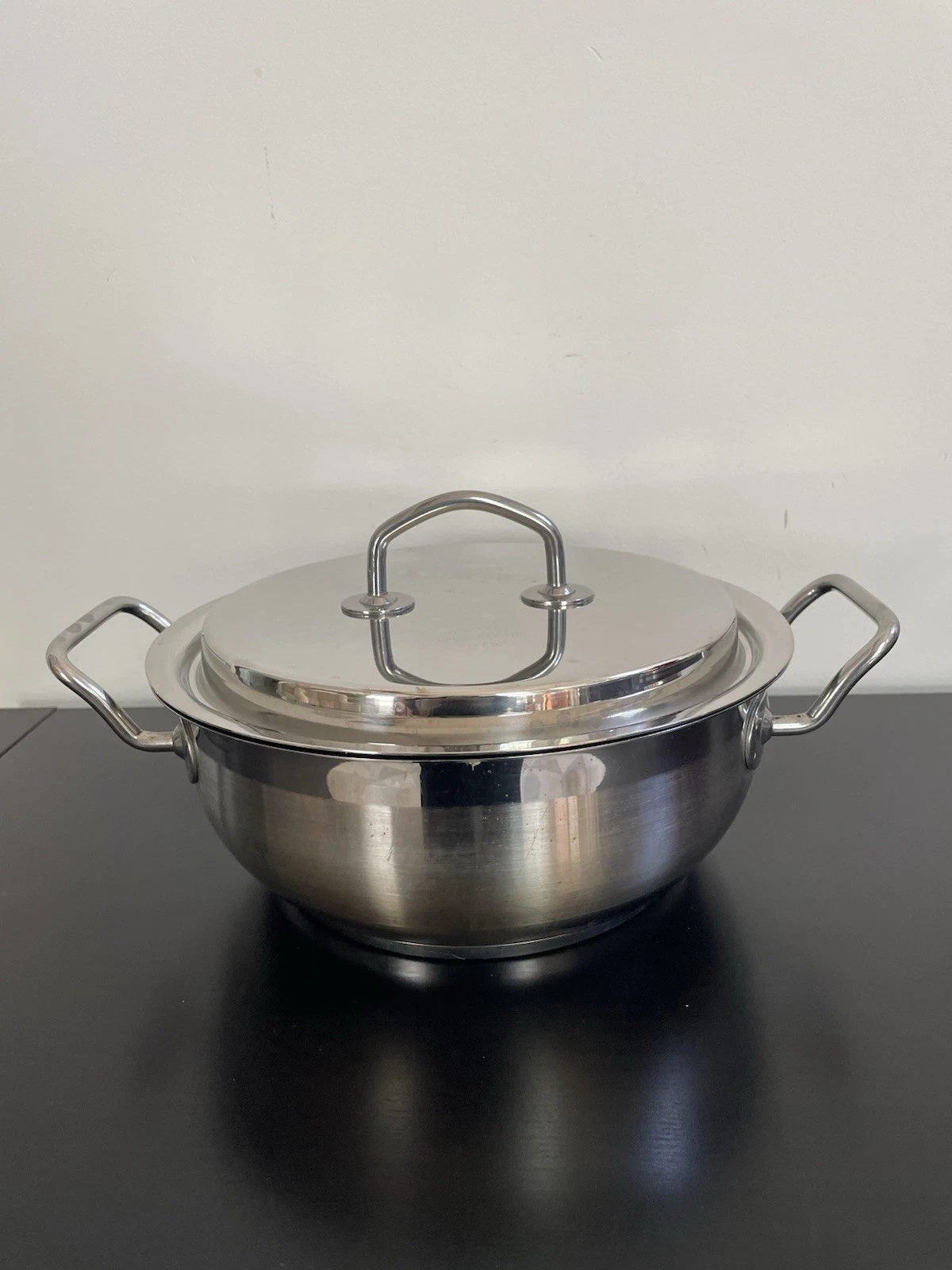 Silga Milano Teknika Heavy Duty Stainless Steel 3,17 q Pot w/lid, Made In Italy
Opens in a new windo