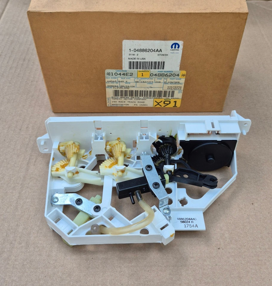 1997 - 1999 年道奇普利茅斯霓虹灯全新正品 MoPar 空调加热器控制装置 — 第 2/3 张图片