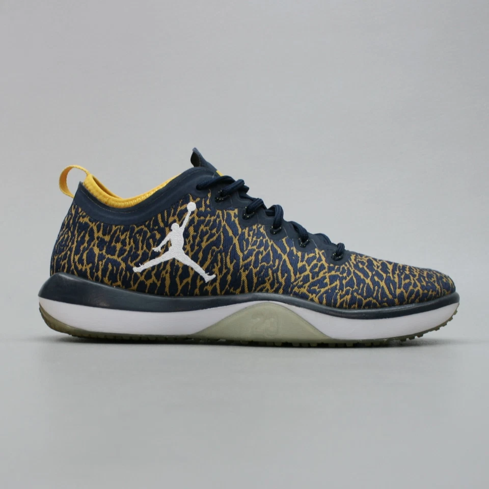 Nike Hombres 9 Jordan Entrenador 1 Bajo Michigan Wolverines Zapatos Tenis 845403-420 Foto 4 de 4