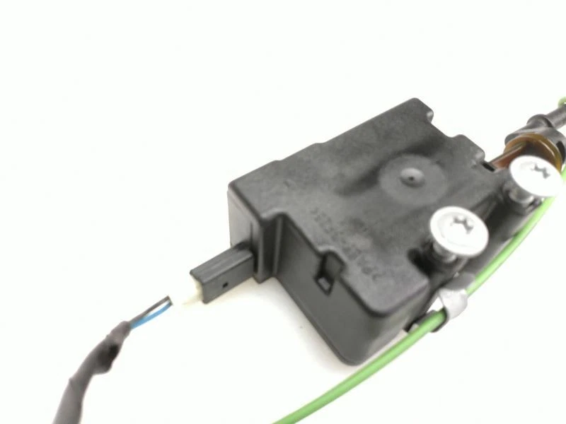 BMW 335i 335xi 328xi 328i E90 E92 2007 actuador de puerta de llenado de combustible OEM 67116987632 Foto 4 de 4