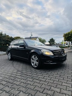 Mercedes Benz 3.0 V6 Benziner – Avantgarde – TÜV neu
