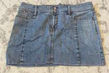 GAP Jeans Denim Mini Skirt Women's Sz 8 Blue Light Wash Pockets Snap Button Zip