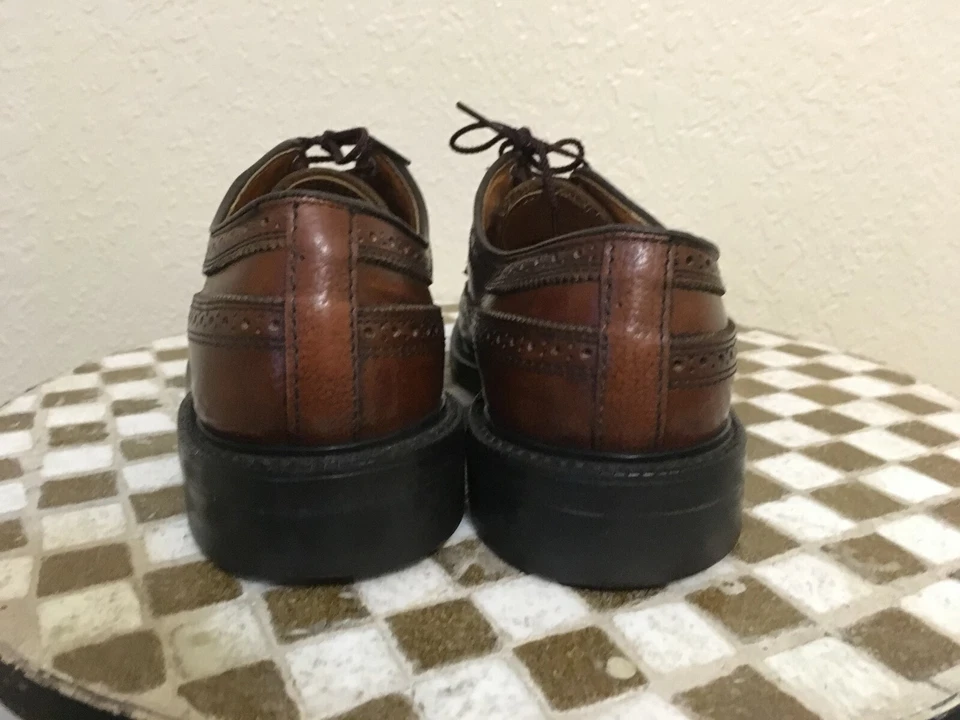 ZAPATOS ELÉCTRICOS CON CORDONES DE CUERO MARRÓN PUNTA ALA CHURCHILL EE. UU. DE COLECCIÓN 8,5 D Foto 3 de 4