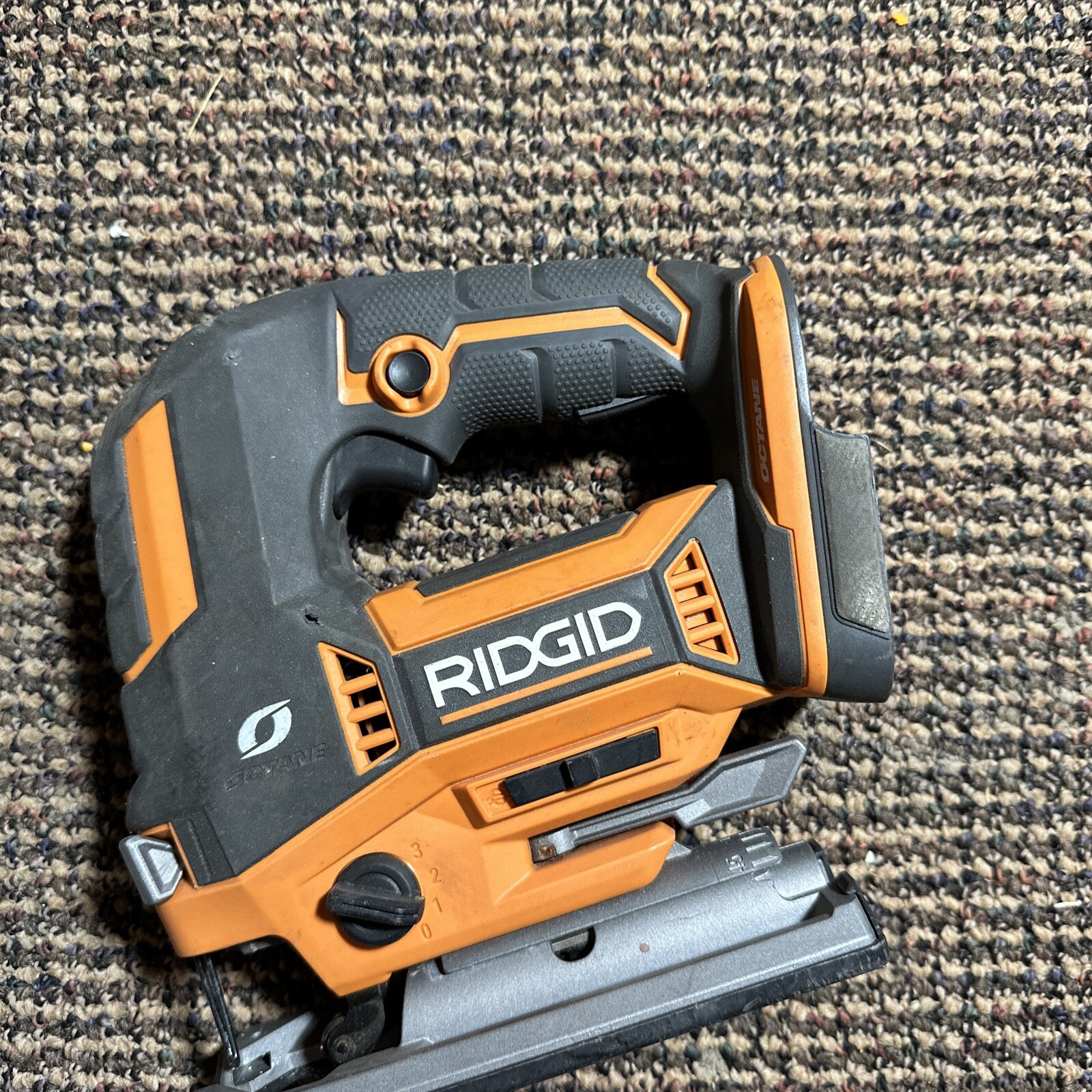 FOR PARTS - RIDGID Octane R8832 18 Volt Lithium-Ion Brushless Jig Saw Tool Only