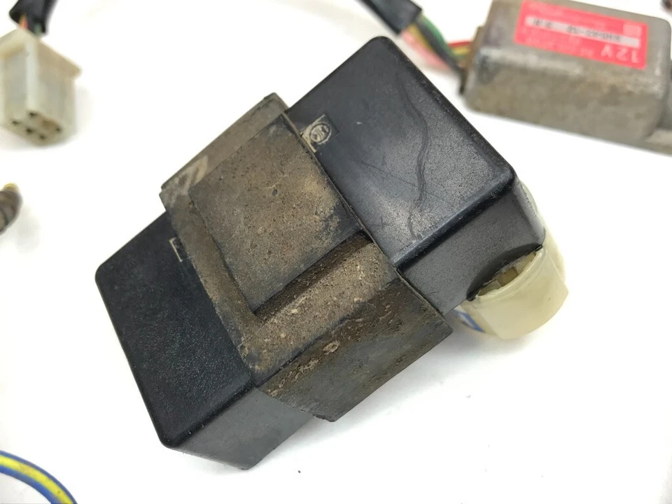 84 Honda XL250R XL 250R OEM Arnés de cableado Encendido Módulo CDI Regulador de voltaje Foto 2 de 4