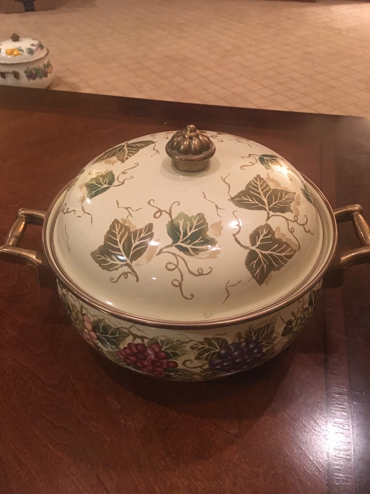 Tabletops Unlimited Vitroceramic 3 Qt Pot Grape Brass Accent