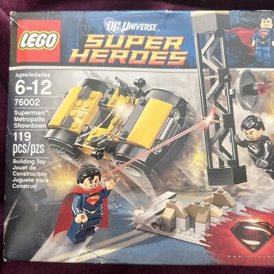 LEGO DC Comics Super Heroes: Superman Metropolis Showdown (76002)