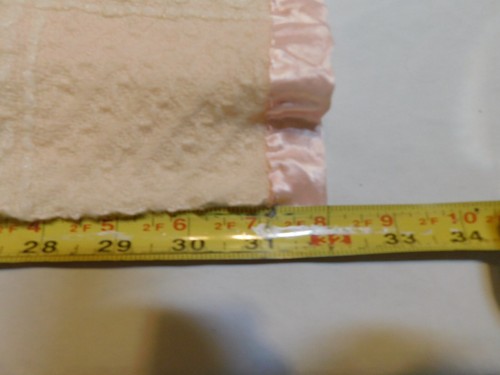 VTG WOOL BABY BLANKET 1940's 40's SATIN TRIM PINK LITTLE FLOWERS - Picture 7 of 13