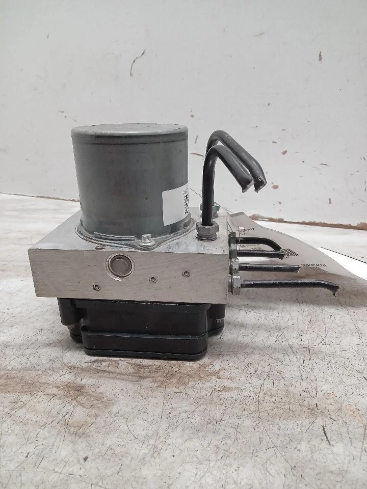 Pieza de freno antibloqueo ID 9079009705 compatible con 21-22 MERCEDES SPRINTER 1500 331847 Foto 4 de 4