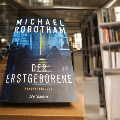 DER ERSTGEBORENE von Michael Robotham     Taschenbuch