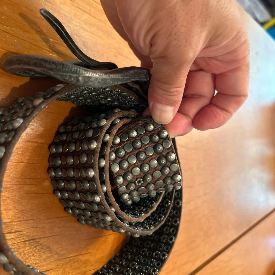 Cinturón Diesel Hombre Tachonado Decoración Cuero Marrón Oscuro Talla 90cm De Colección Lujo Foto 3 de 4