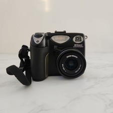 Nikon COOLPIX E5000 5MP Digital Camera - Tested & Working