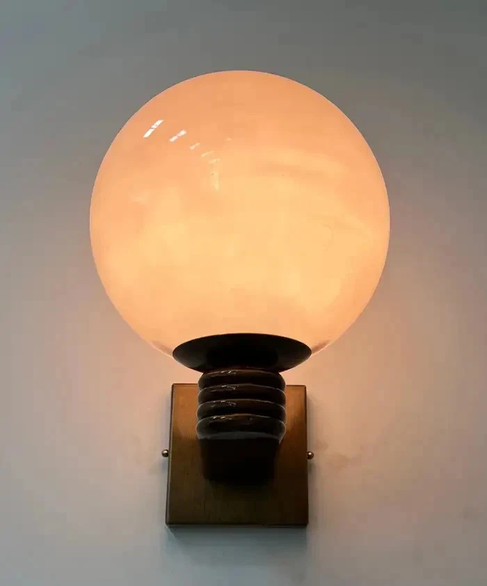 Розовые стеклянные шарики Stilnovo Styles 1950-е латунь Sputnik итальянское настенное бра муранское. - Изображение 2 из 4