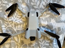 DJI Mini 4 Pro fly more combo drone with dji rc2