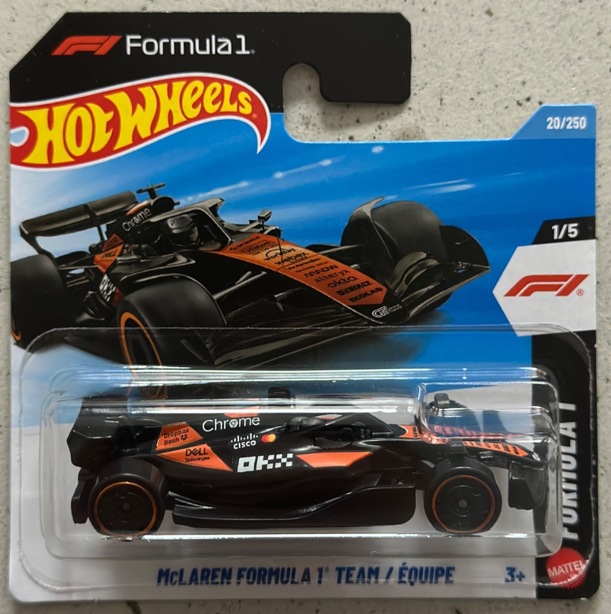 2026 Hot Wheels McLAREN FORMULA 1 TEAM with Protector Track Aces