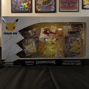 pokémon tcg celebrations pikachu vmax premium figure booster box Rayquaza UR 284/184 - VMAX Climax