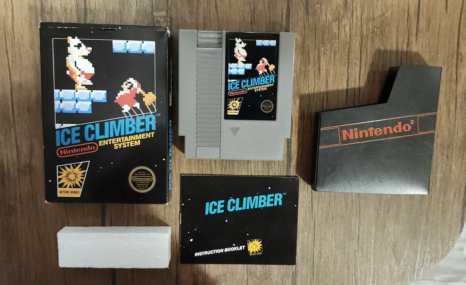 Ice Climber 4TH PRINT Nintendo NES Complete CIB 5 Screw Authentic Black Box - Image 3 of 4