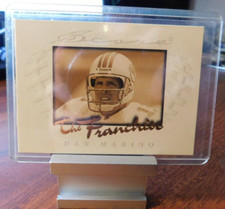 SCORE 97 THE FRANCHISE DAN MARINO MIAMI DILPHINS FOOTBALL CARD 7/16 MINT