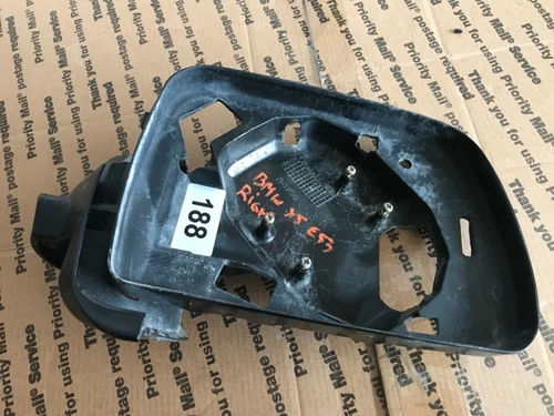 BMW E53 X5 00-06 GENUINE OEM RIGHT PASSENGERS MIRROR FRAME METAL BRACKET HOUSING
