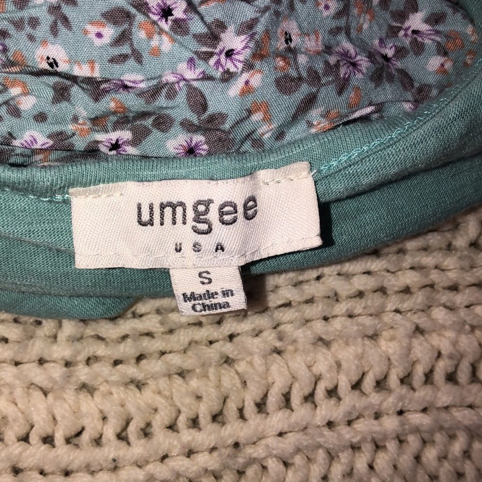 Umgee boho top size small - image 3