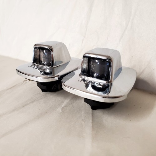 1985-2000 GM Truck Step Bumper License Plate Light Set Chevrolet Silverado